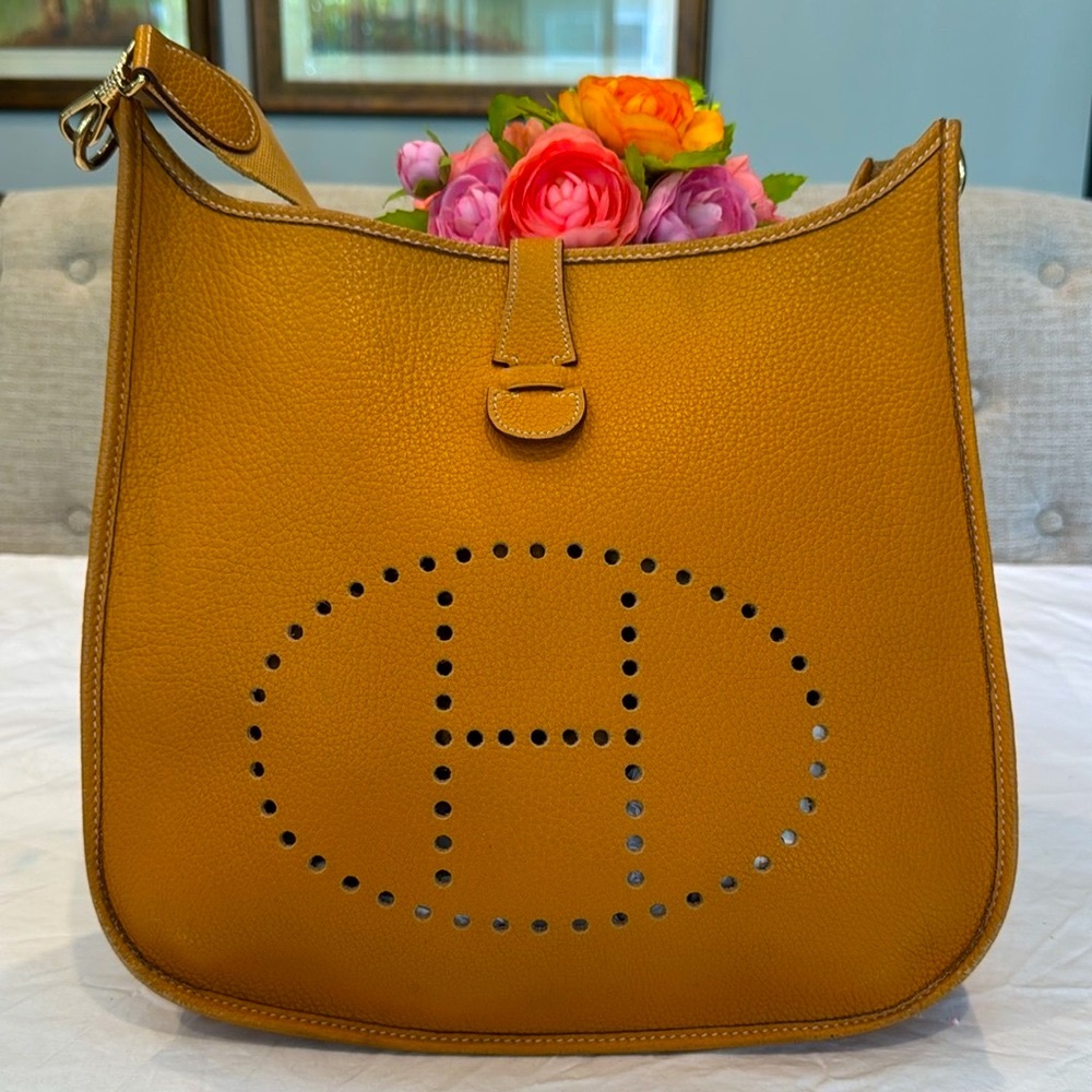 Authentic Hermes Evelyne crossbody bag - Picture 3 of 11
